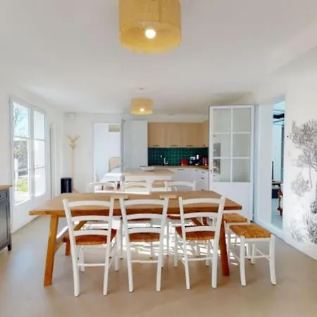 Maison Avec Dependance Hotel 4*
